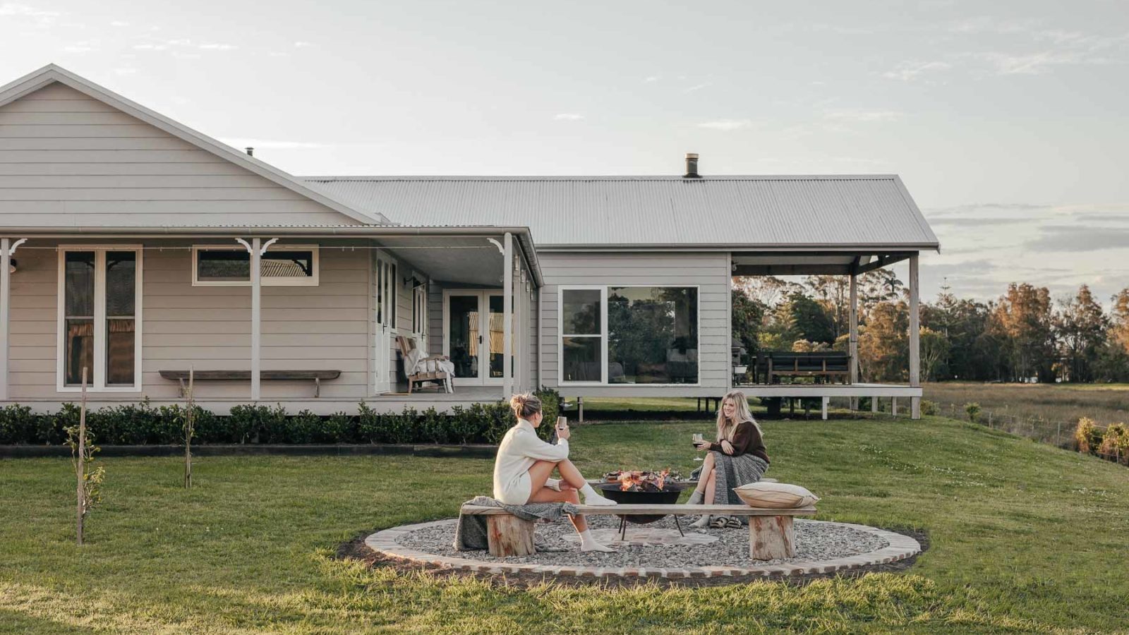 Farmhouse on Oxley fire pit