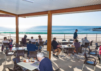 Beach Bums Cafe