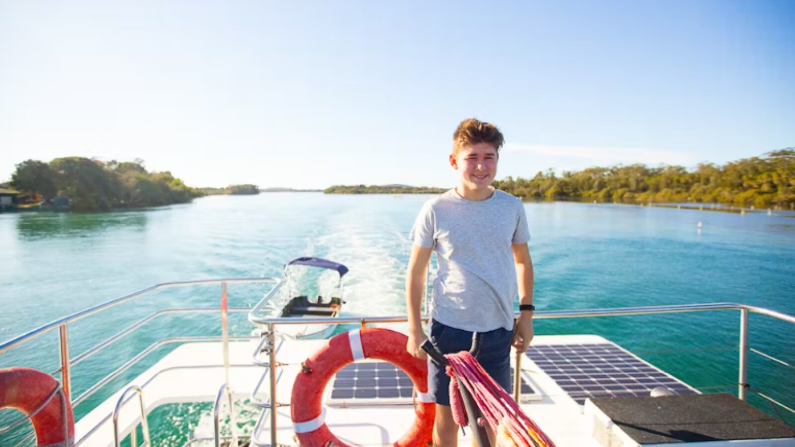 Forster Houseboat Hire young sailor