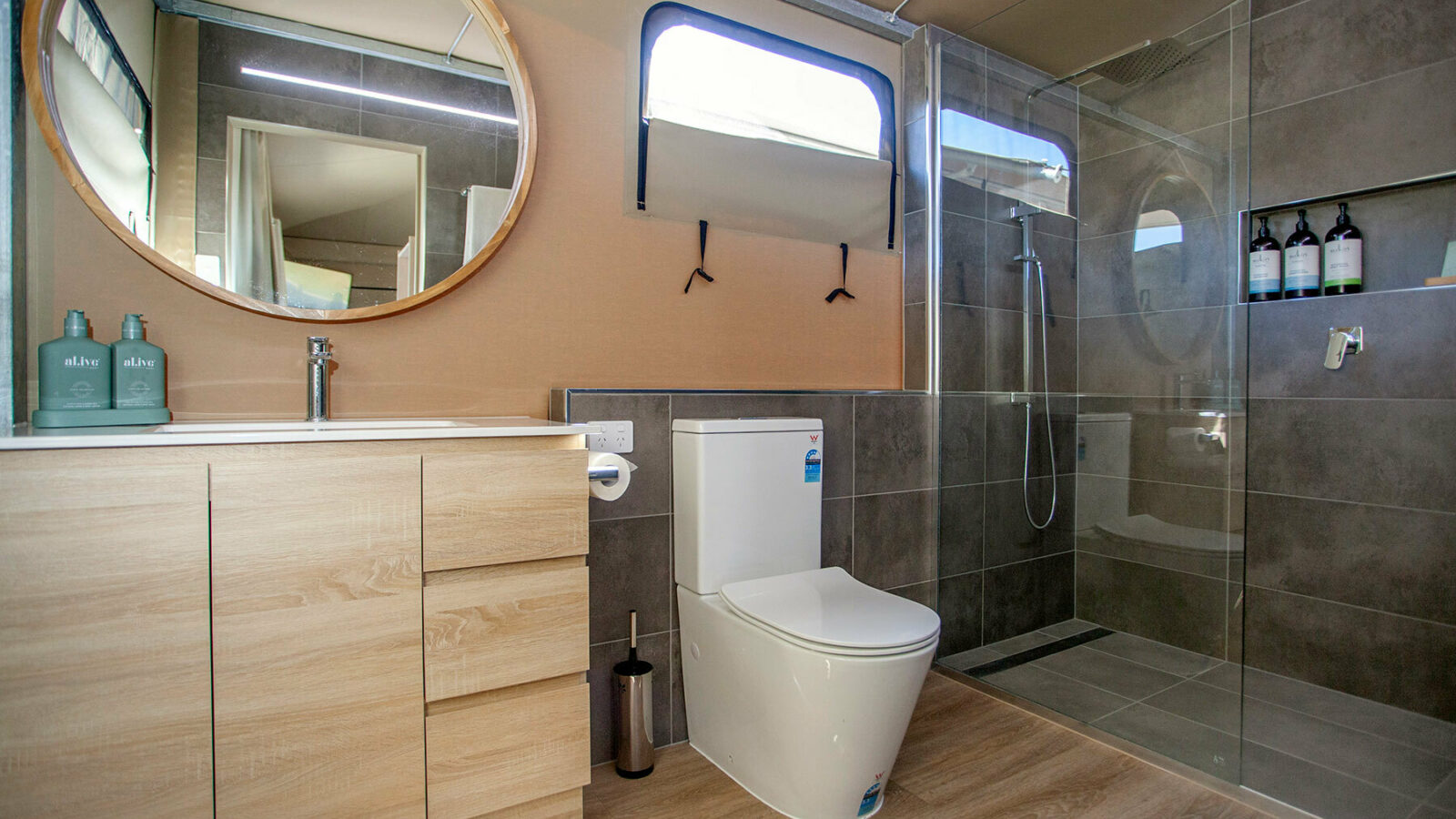 Crowdy Bay Eco Resort Bathroom 2