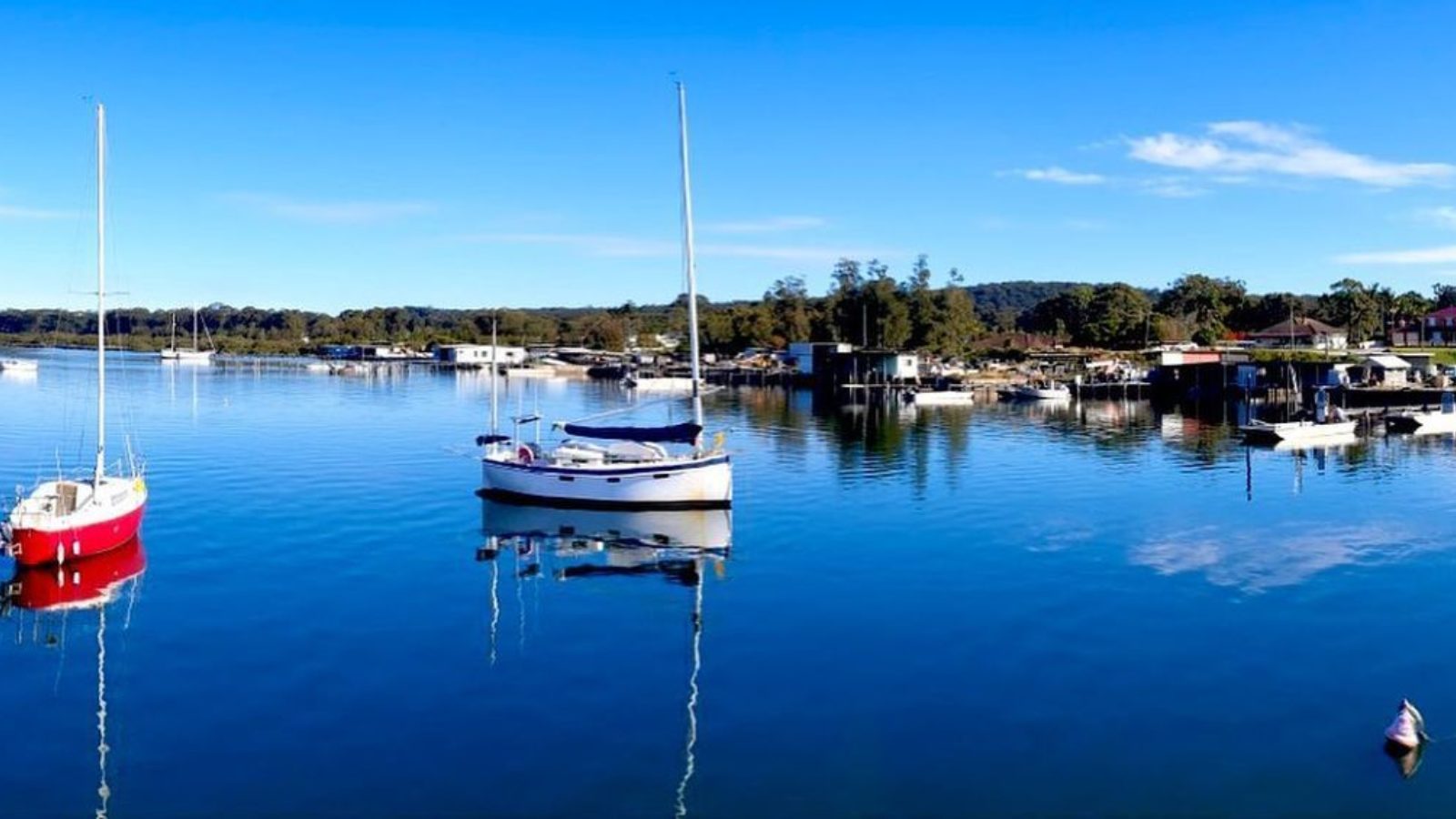 Port Stephens at Karuah by Moonshadow TQC Cruises