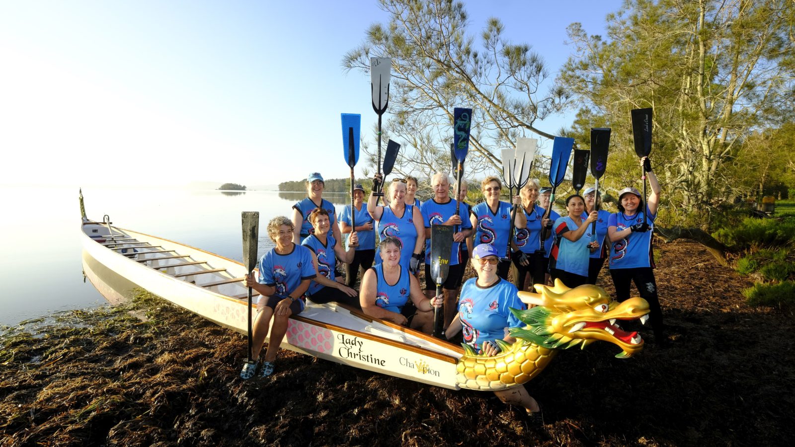 Wallis Spirit Dragon Boat Club offers Learn To Paddle Programs at Coomba Park.