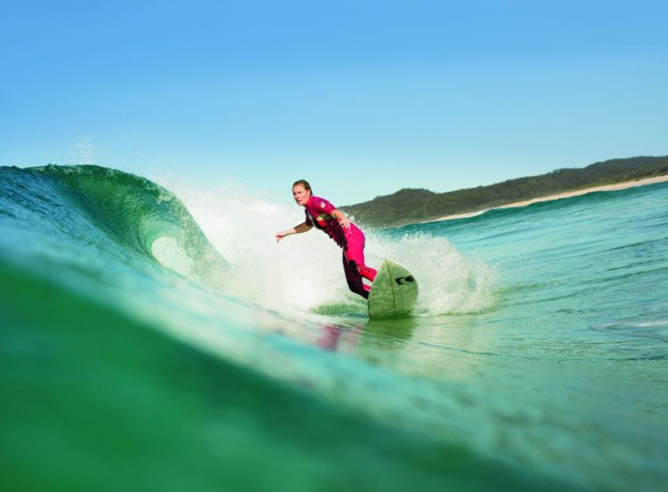 Jess Hickson surfing